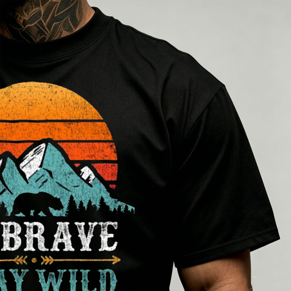Sunset Mountain Bear Graphic M - Outdoor Adventure Quotes Short incelemesi ve fiyatı
