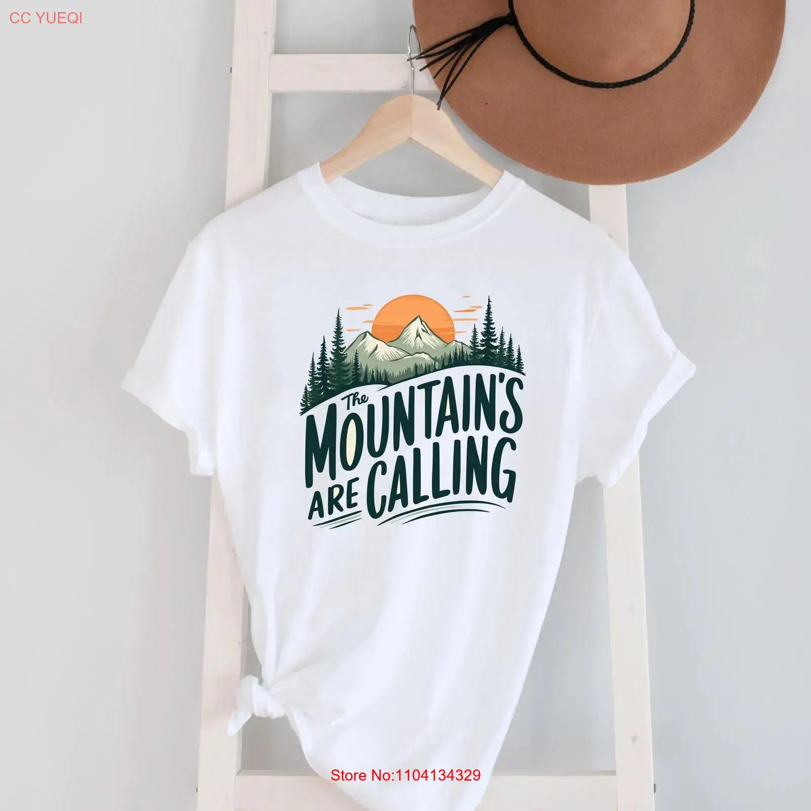 The mountains are calling Land - Outdoor Adventure Quotes Short incelemesi ve fiyatı